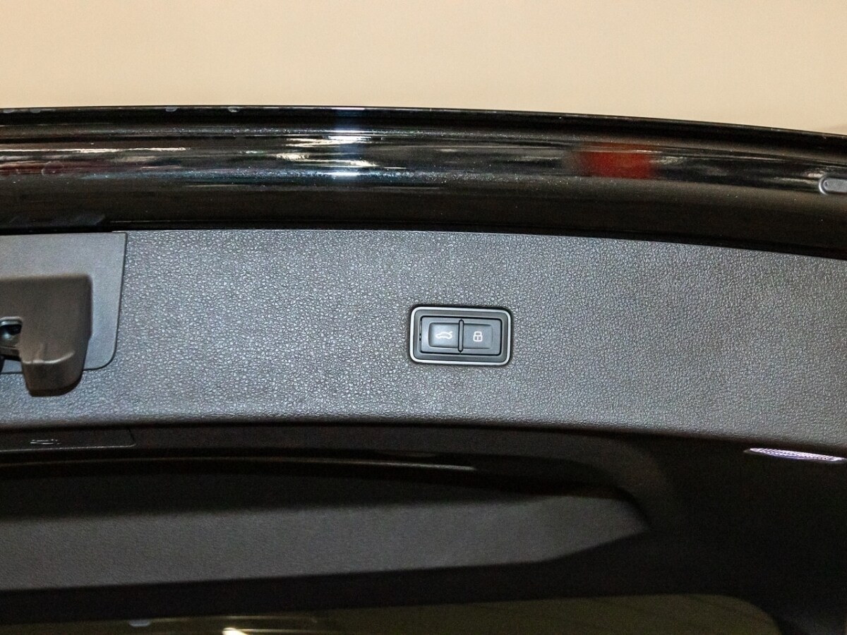 Image about Audi RS Q8 TFSI quattro tiptronic