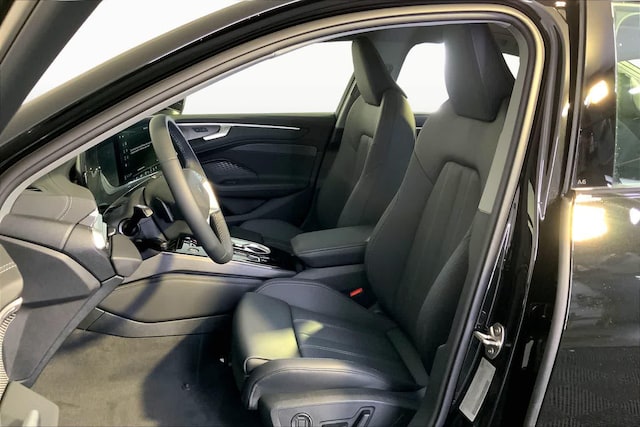 2026 Audi A6 Premium Plus - Photo 9