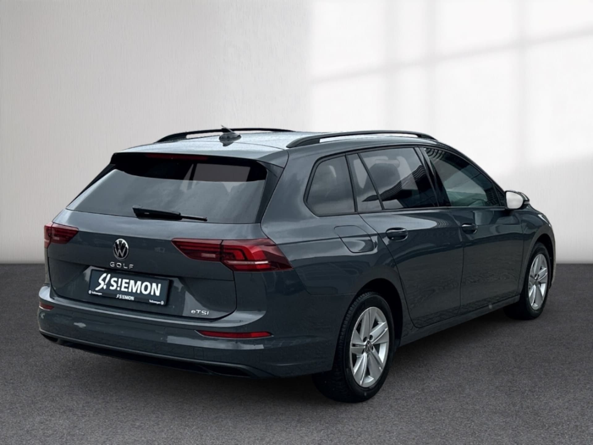 Volkswagen Golf Variant Life