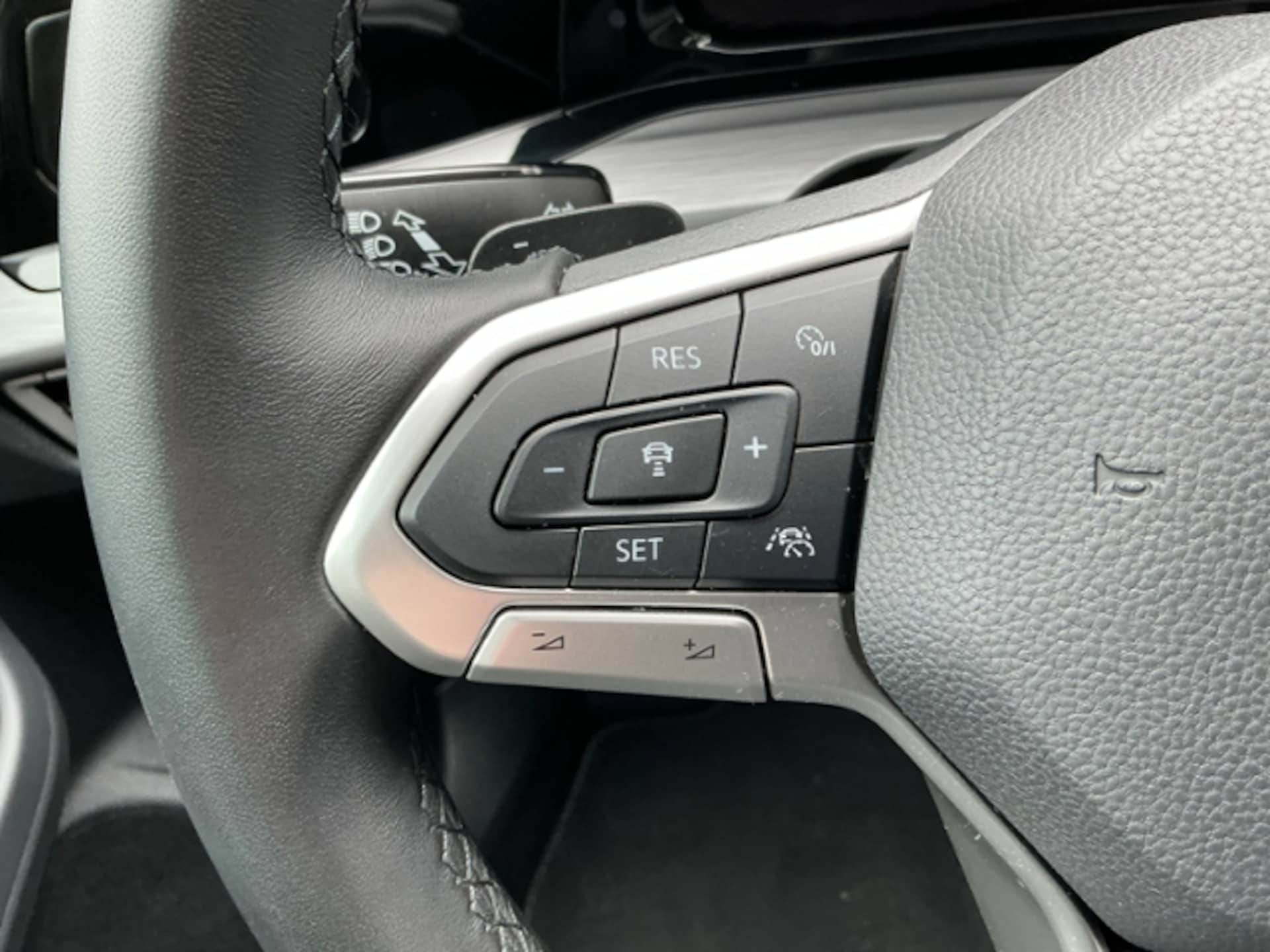 Volkswagen Golf Style