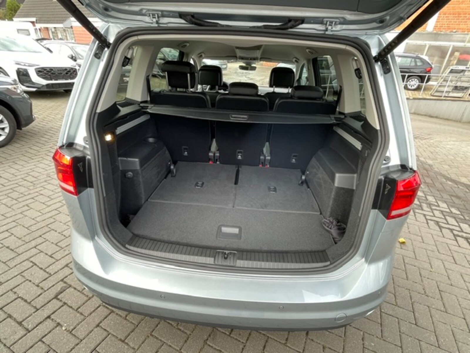 Volkswagen Touran – Bild 7