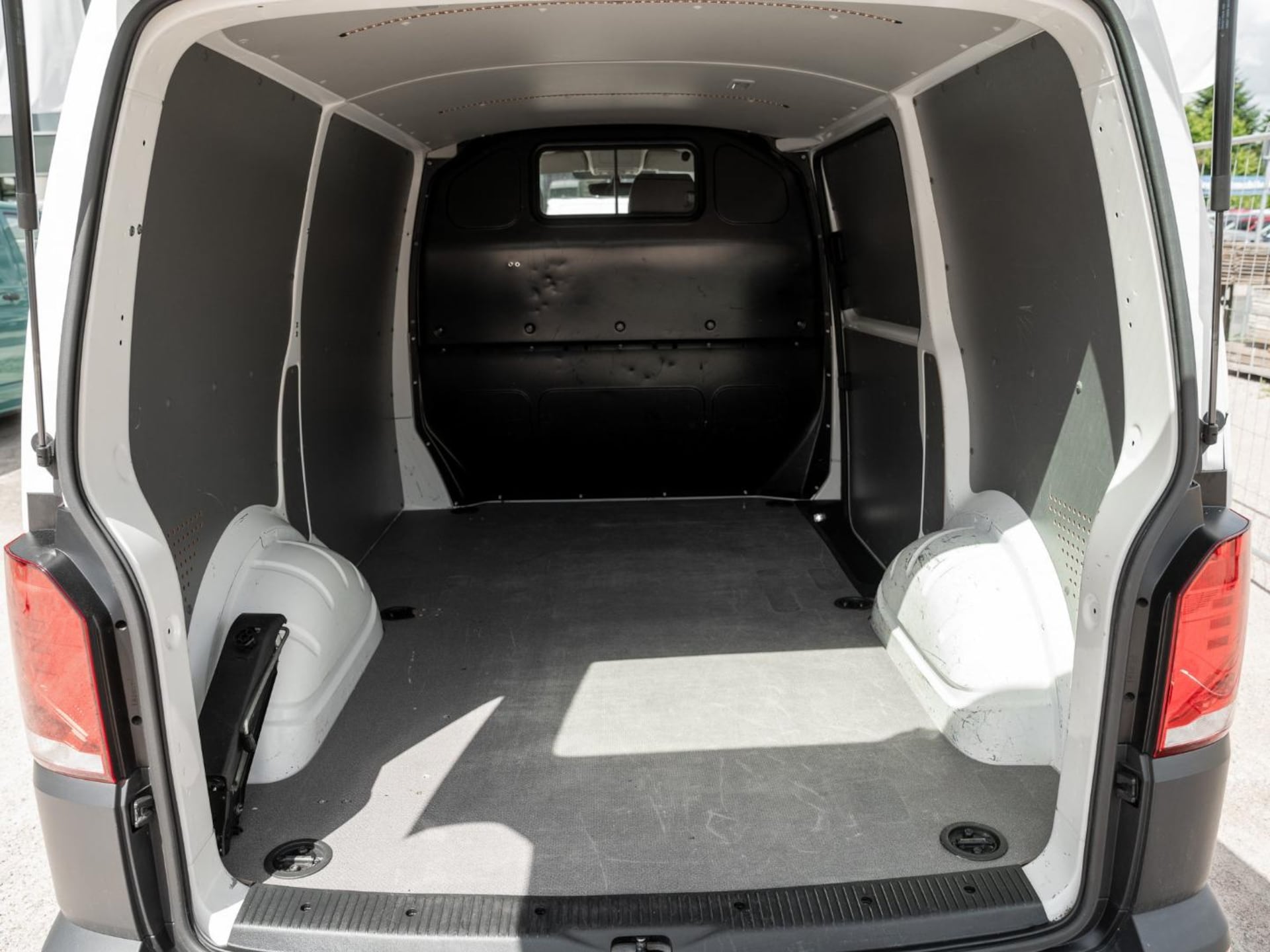 Volkswagen T6.1 Transporter Kasten kurzer Radstand