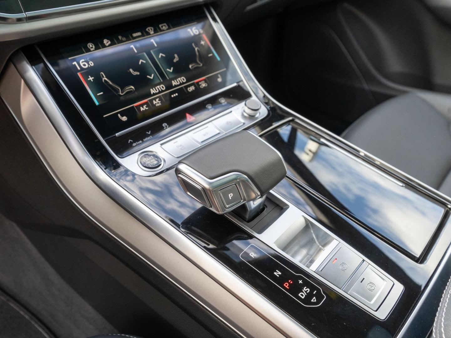 Bild über Audi Q7 SUV TDI quattro 210 kW tiptronic - für weitere Informationen kontaktieren Sie den Audi Partner