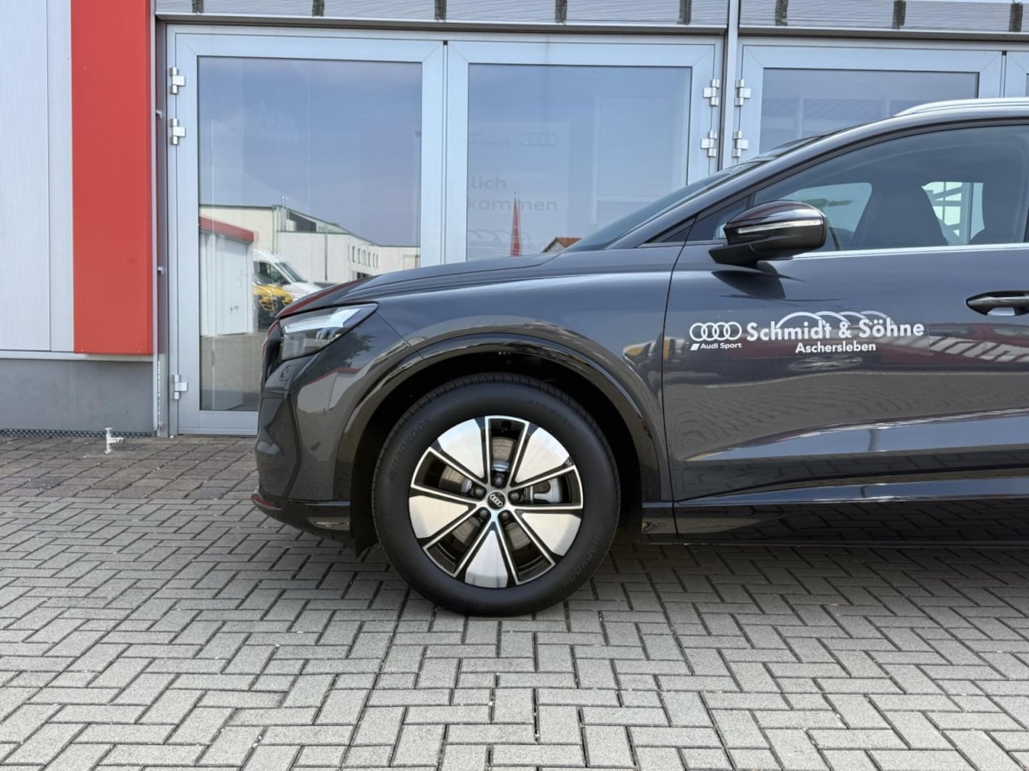 Bild über Audi Q4 SUV e-tron e-tron 150 kW - für weitere Informationen kontaktieren Sie den Audi Partner