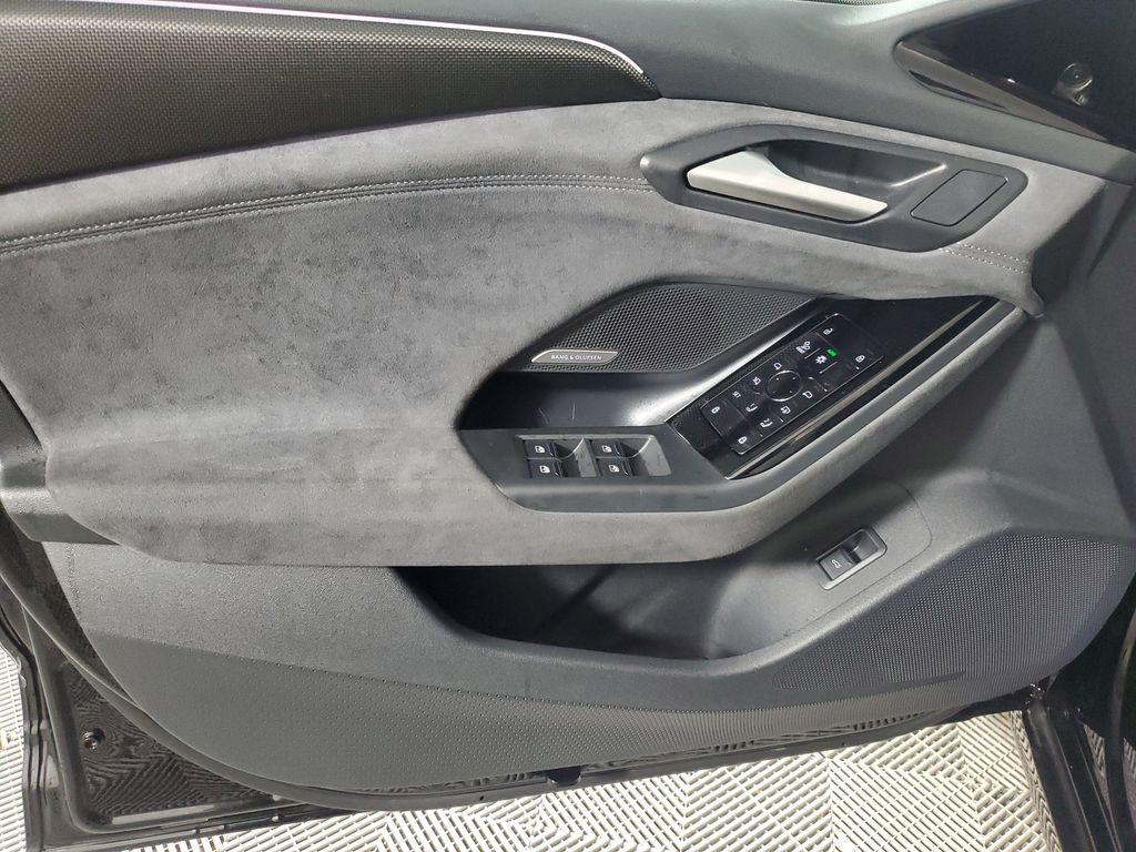 2025 Audi S6 Sportback e-tron Premium Plus - Photo 17