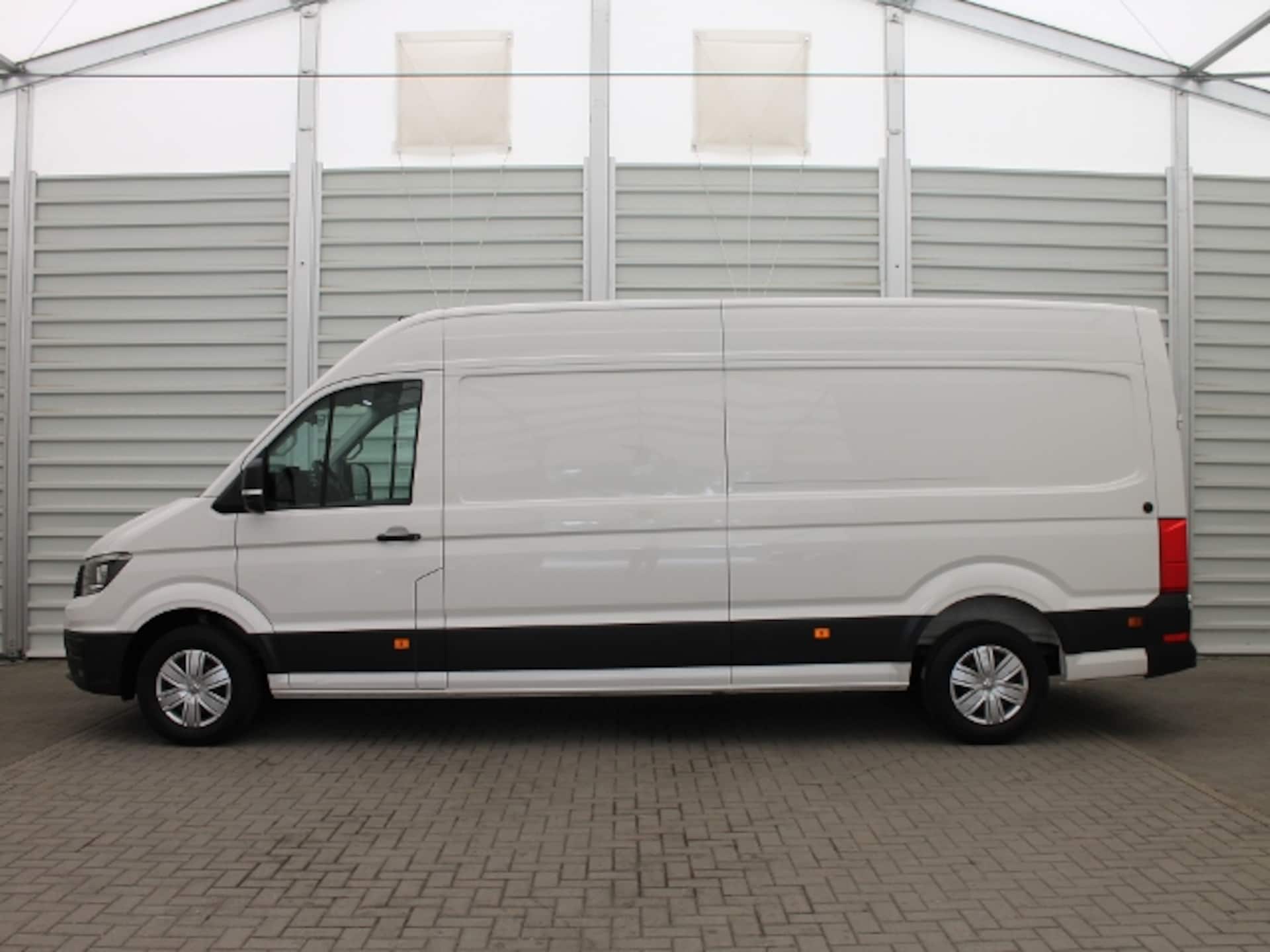 Volkswagen Crafter Kasten langer Radstand