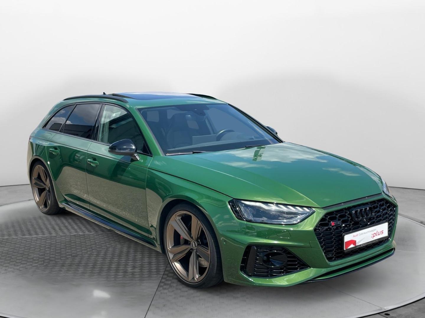 Image about Audi RS 4 Avant TFSI quattro tiptronic