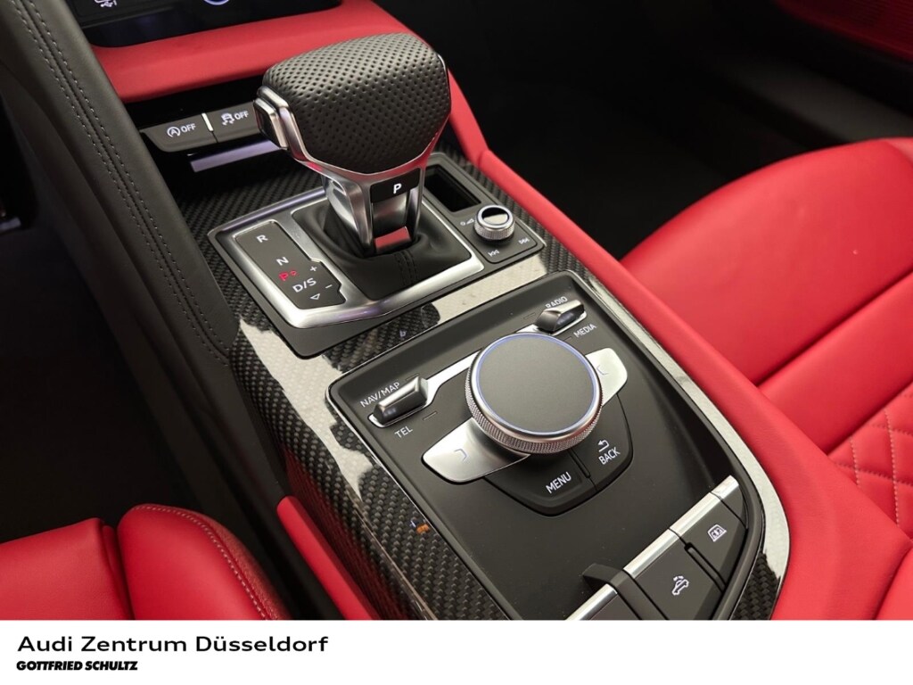 Audi R8 Spyder V10 performance quattro