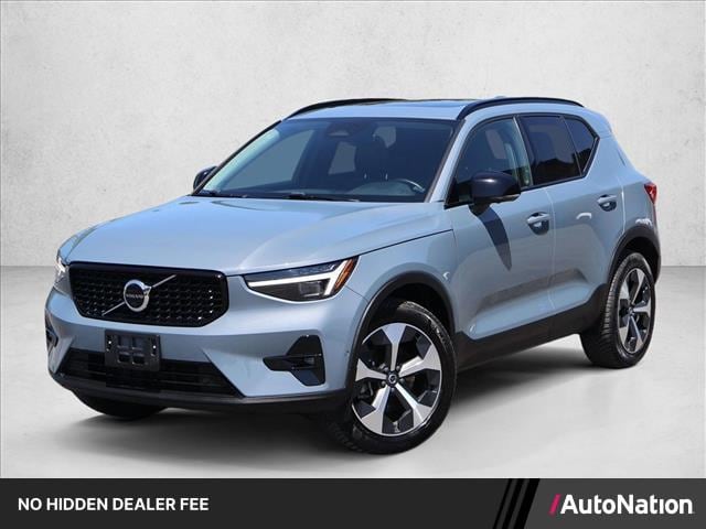 2023 Volvo XC40