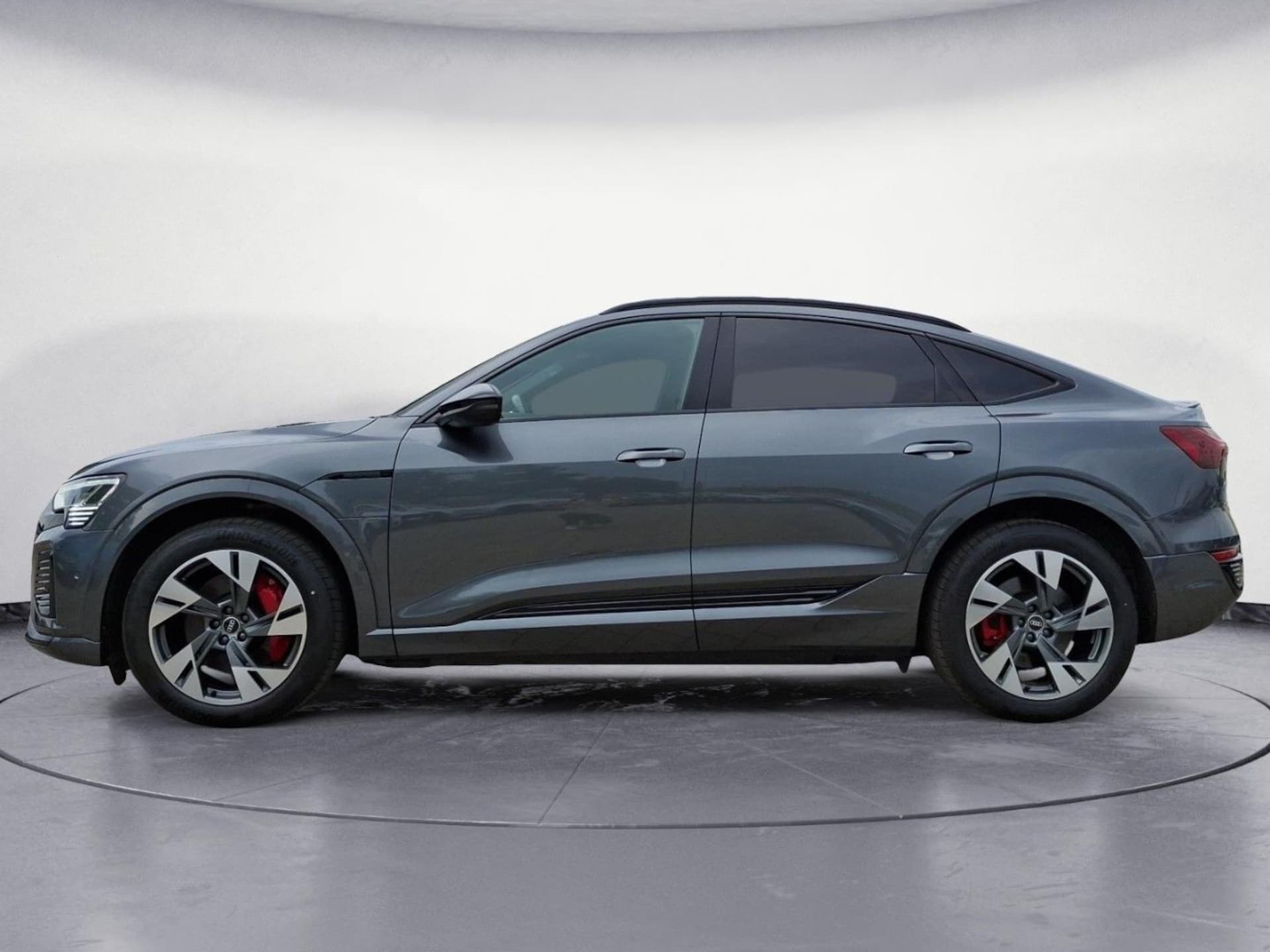 Audi Q8 Sportback e-tron S line