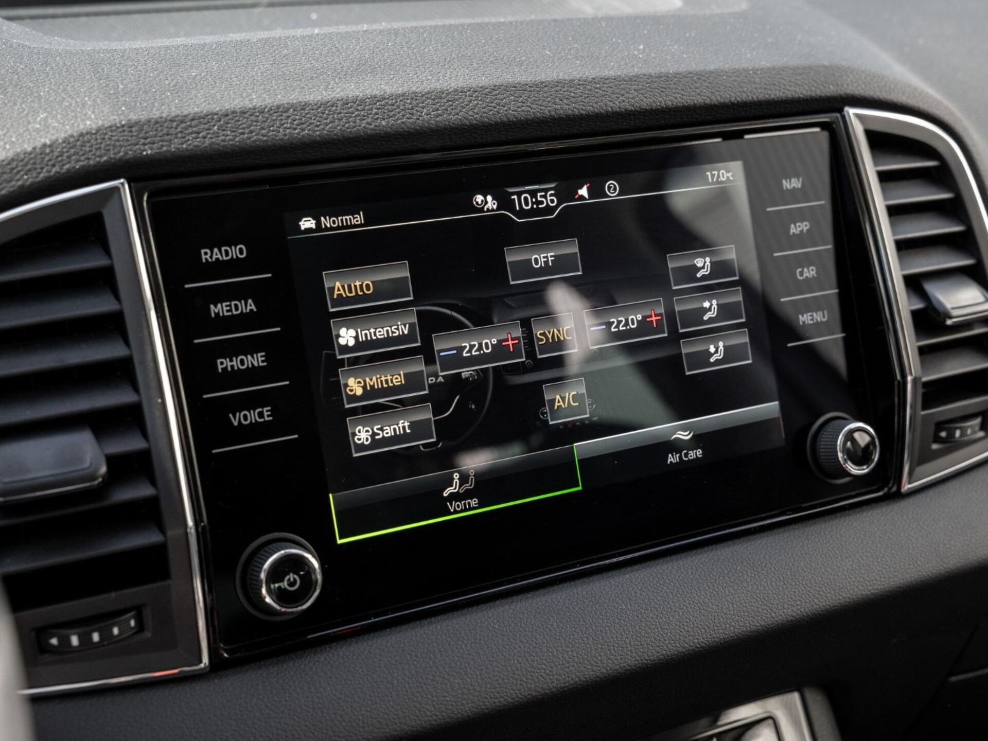 Skoda Karoq Selection