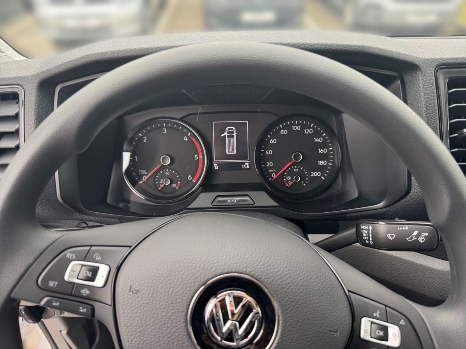 Volkswagen Crafter Kasten langer Radstand – Bild 9