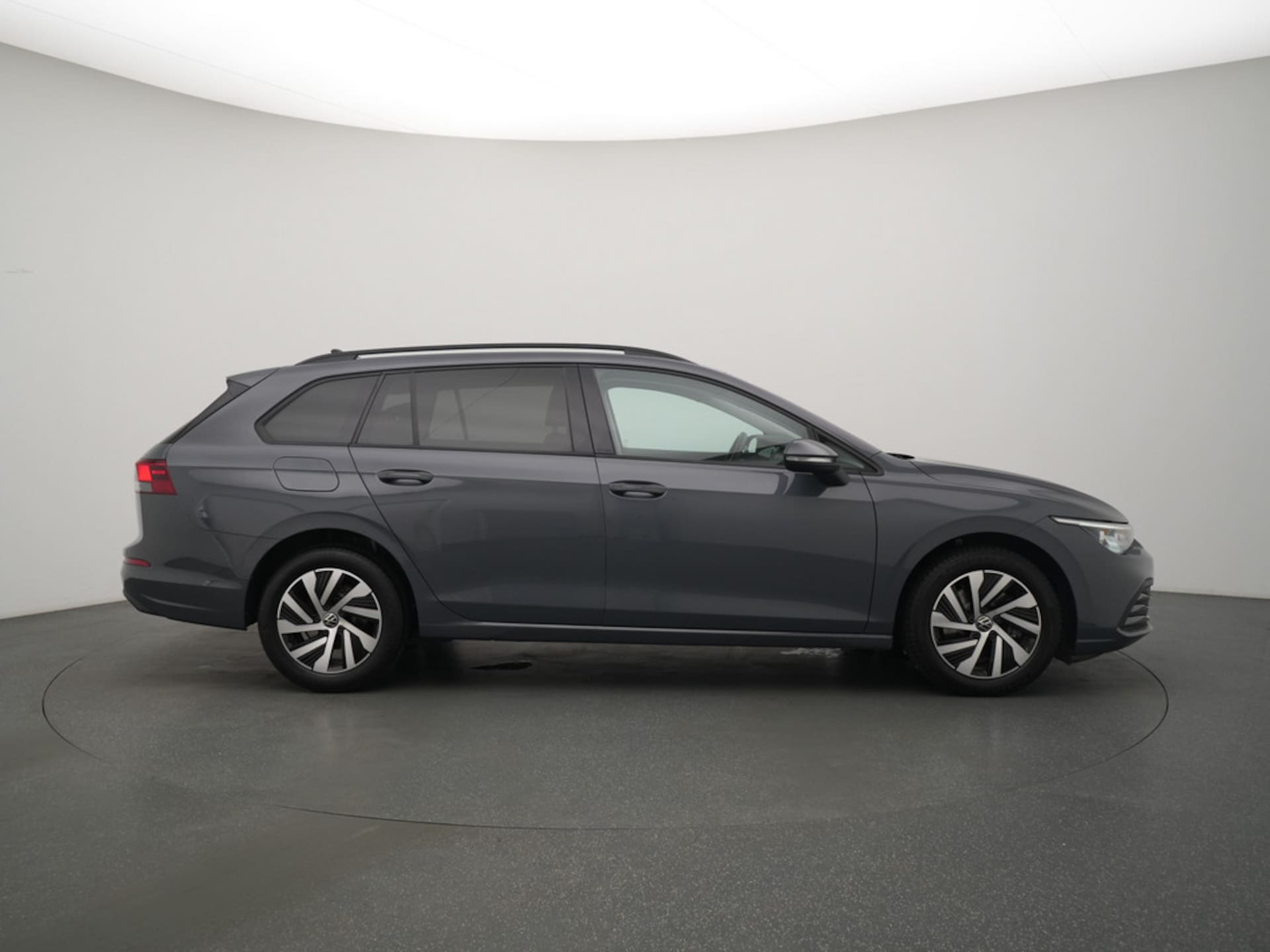 Volkswagen Golf Variant Life