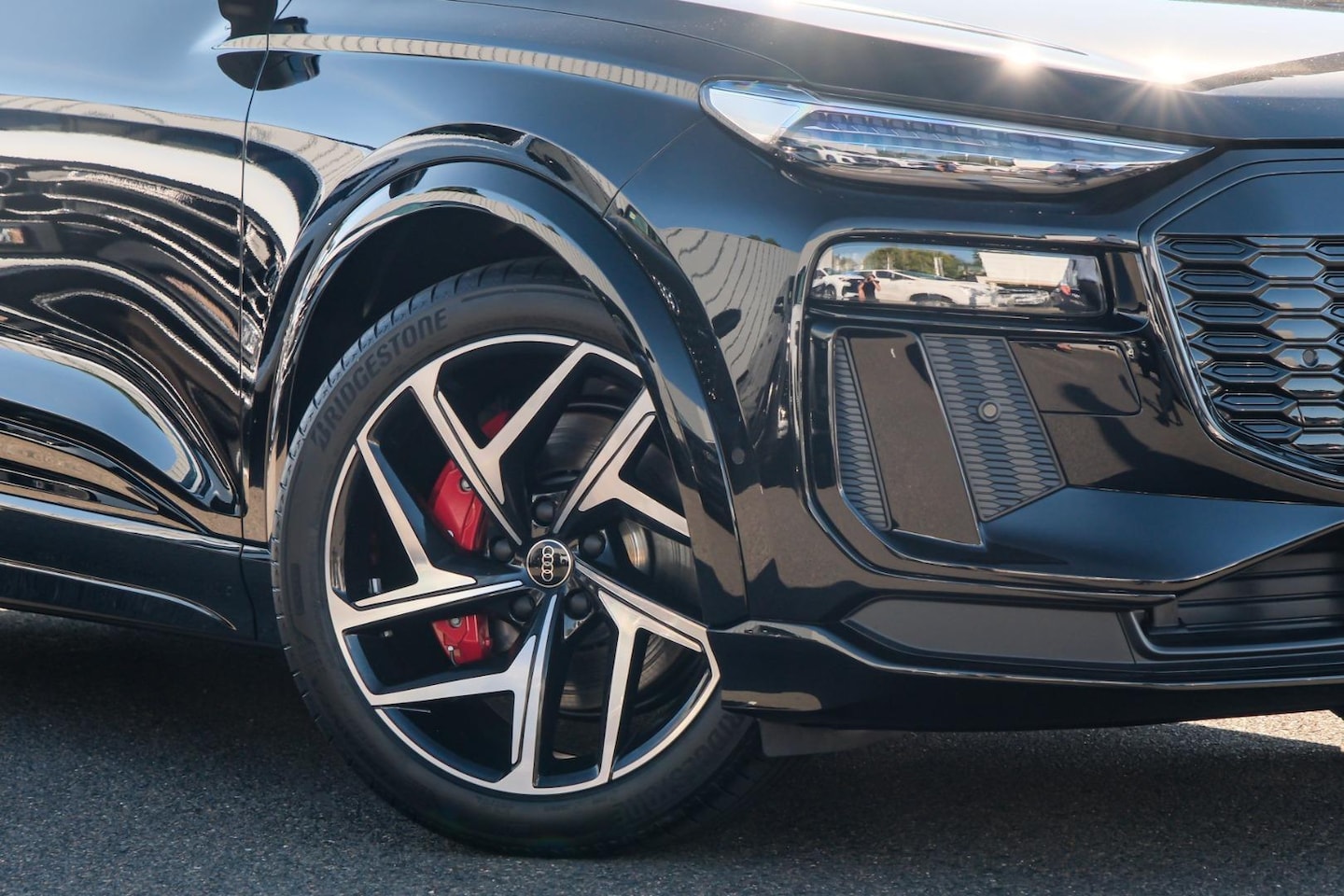 Image about Audi SQ6 SUV e-tron e-tron quattro