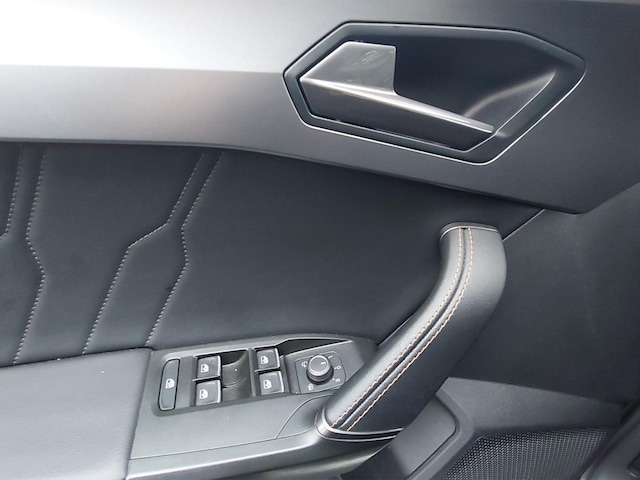 Bild des Autos 12