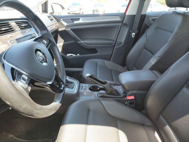2017 Volkswagen Golf