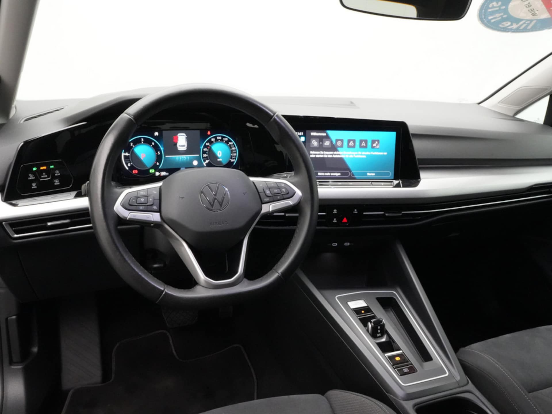 Volkswagen Golf Variant Life