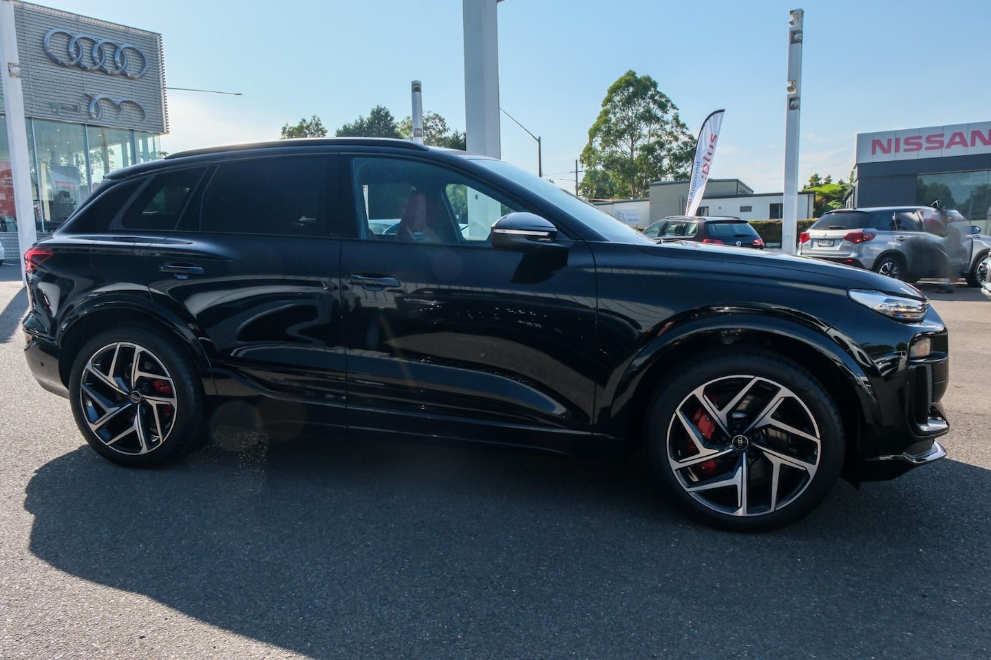 Image about Audi SQ6 SUV e-tron e-tron quattro