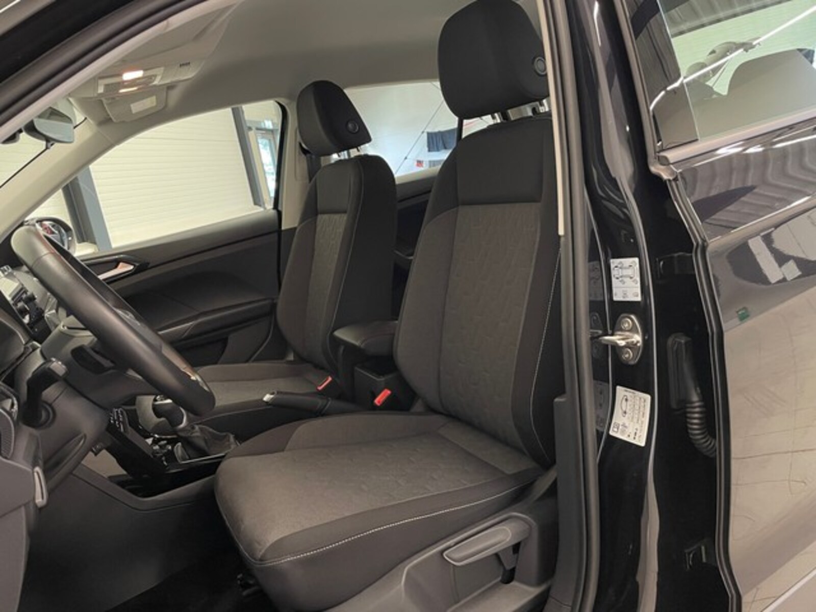Volkswagen T-Cross – Bild 8