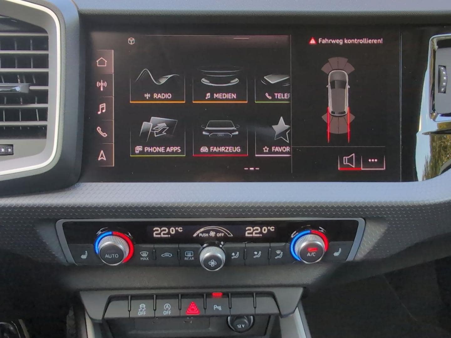 Bild über Audi A1 Sportback S line 35 TFSI S tronic - für weitere Informationen kontaktieren Sie den Audi Partner