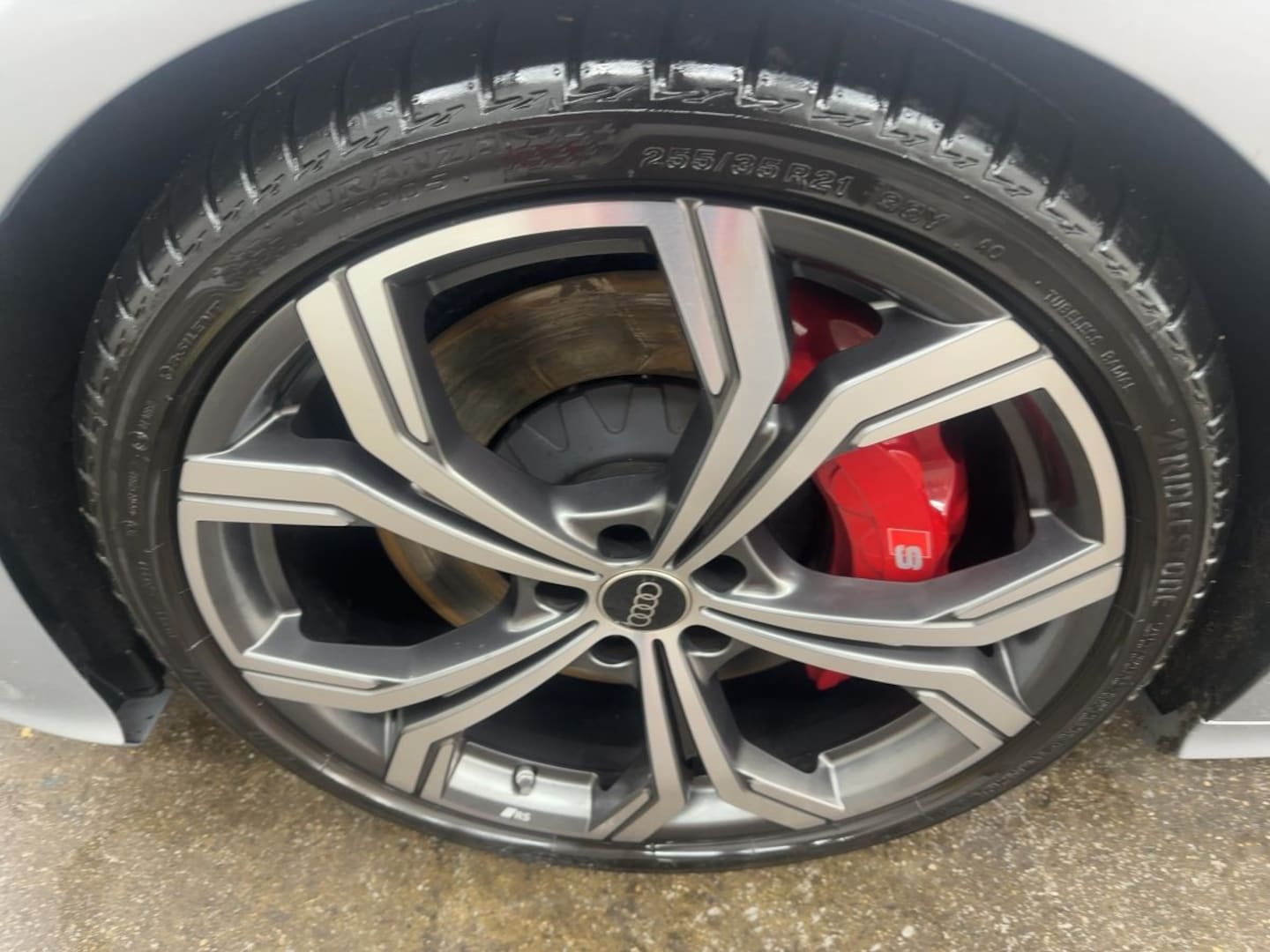 Bild über Audi S6 Avant TDI quattro tiptronic - für weitere Informationen kontaktieren Sie den Audi Partner