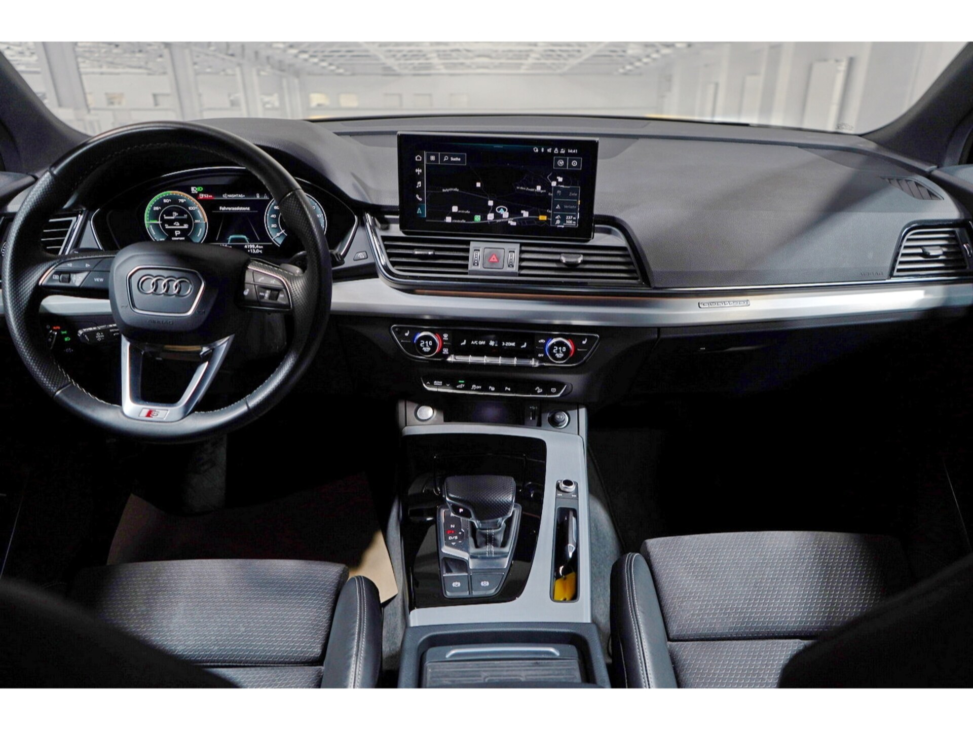 Audi Q5 TFSI e S line