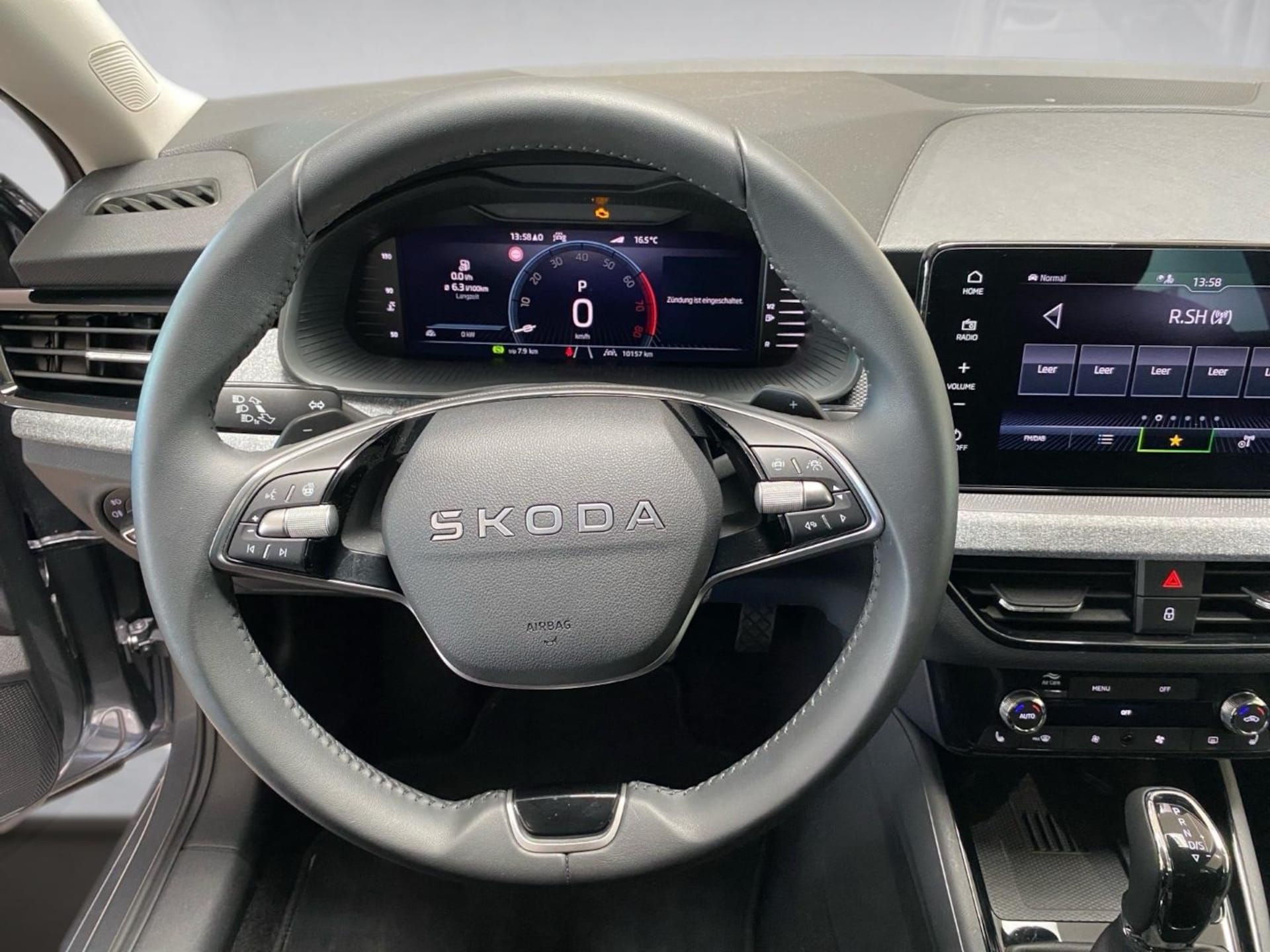 Skoda Scala Tour