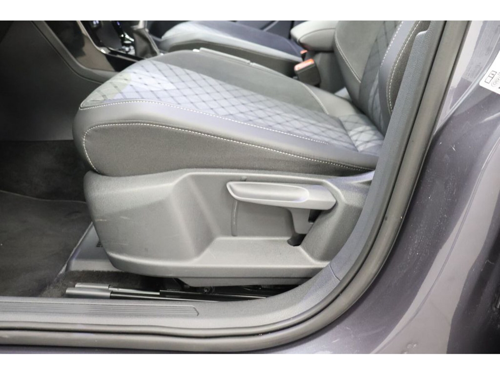 Volkswagen T-Cross – Bild 21