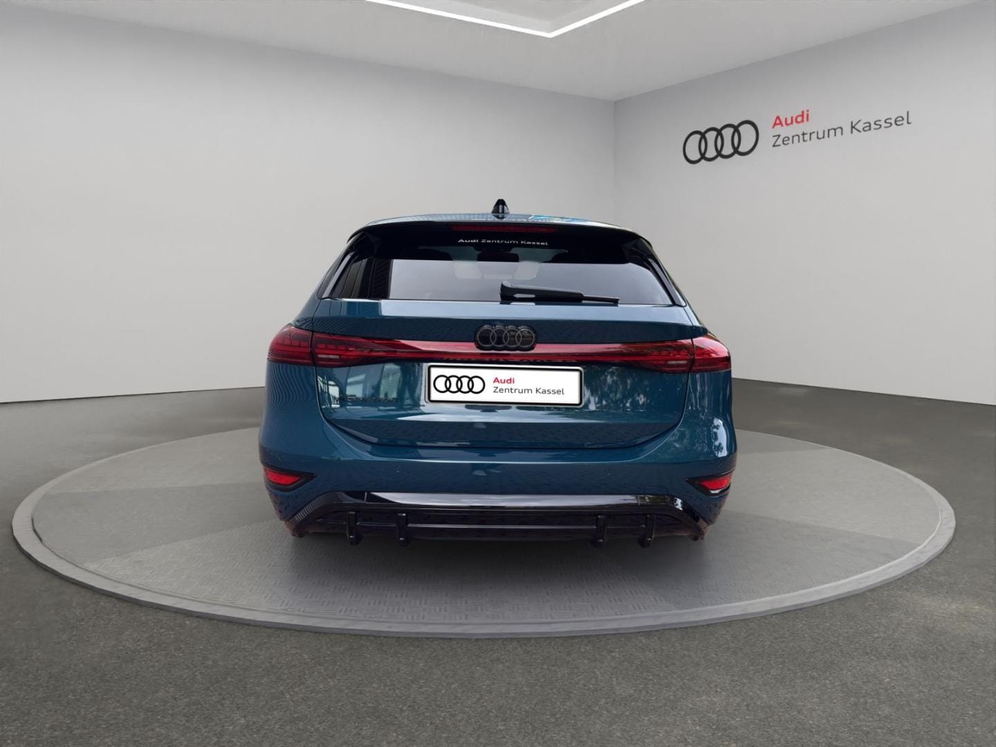 Bild über Audi A6 Avant e-tron S line business e-tron performance 270 kW - für weitere Informationen kontaktieren Sie den Audi Partner