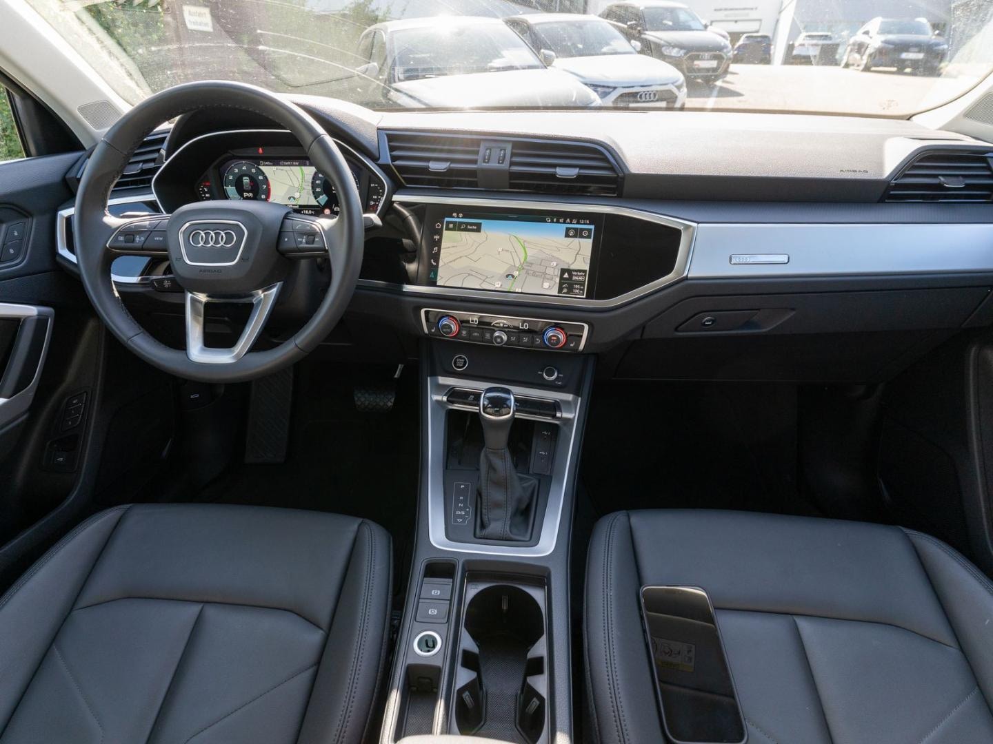 Bild über Audi Q3 TFSI 110 kW S tronic - für weitere Informationen kontaktieren Sie den Audi Partner