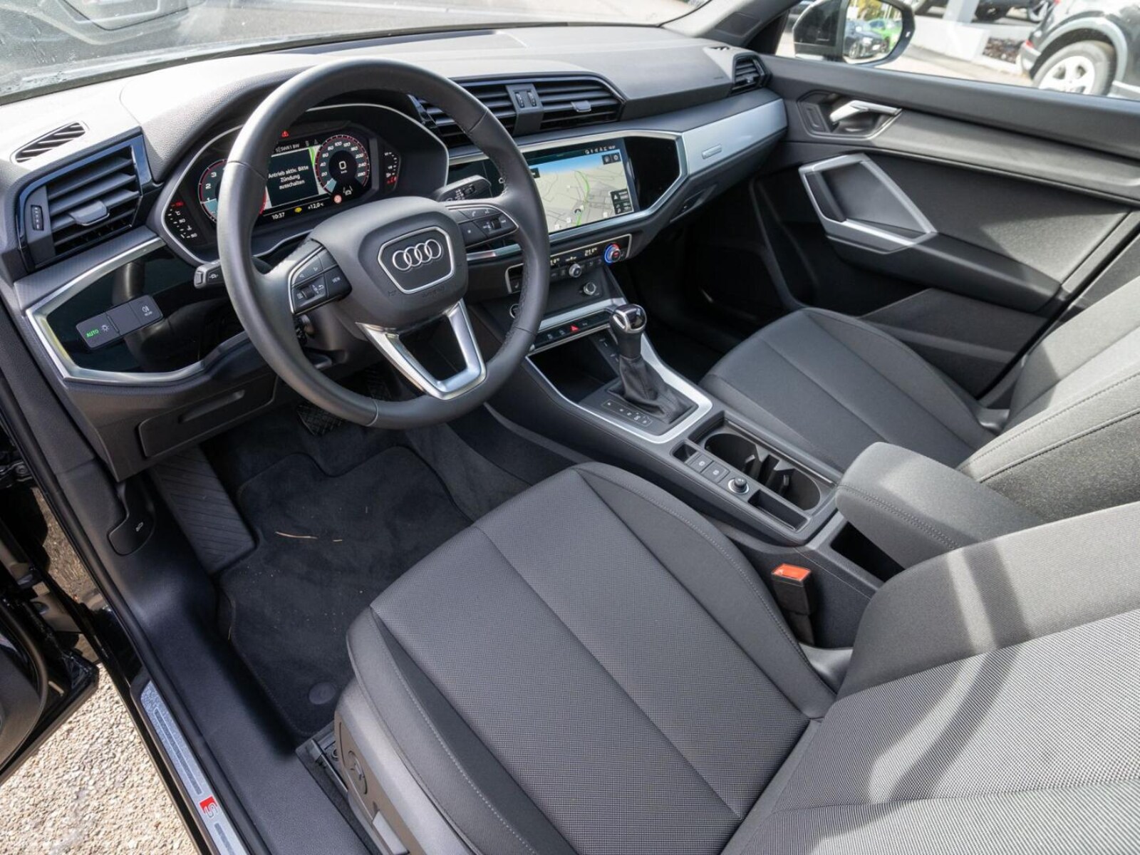 Audi Q3 – Bild 12
