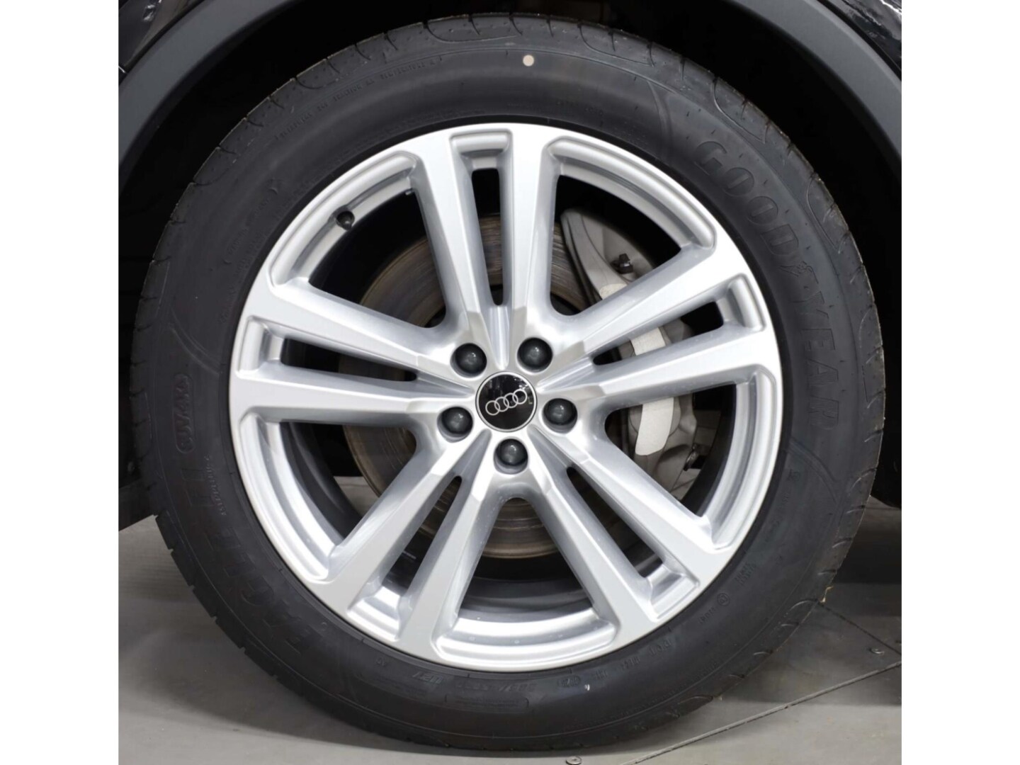 Image about Audi Q7 45 TDI quattro tiptronic