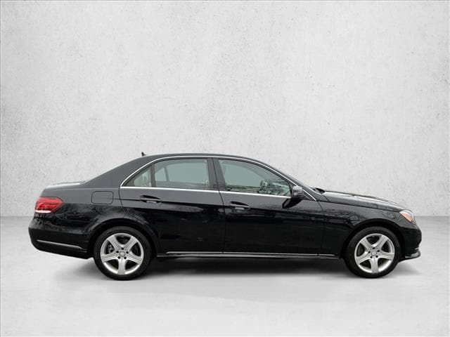 2015 MERCEDES-BENZ E-CLASS - Image 4