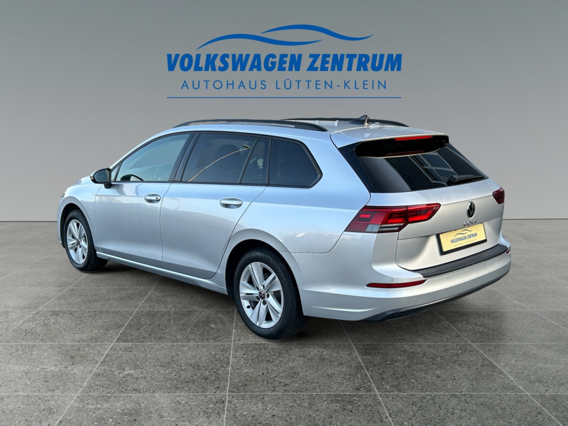Volkswagen Golf Variant Life