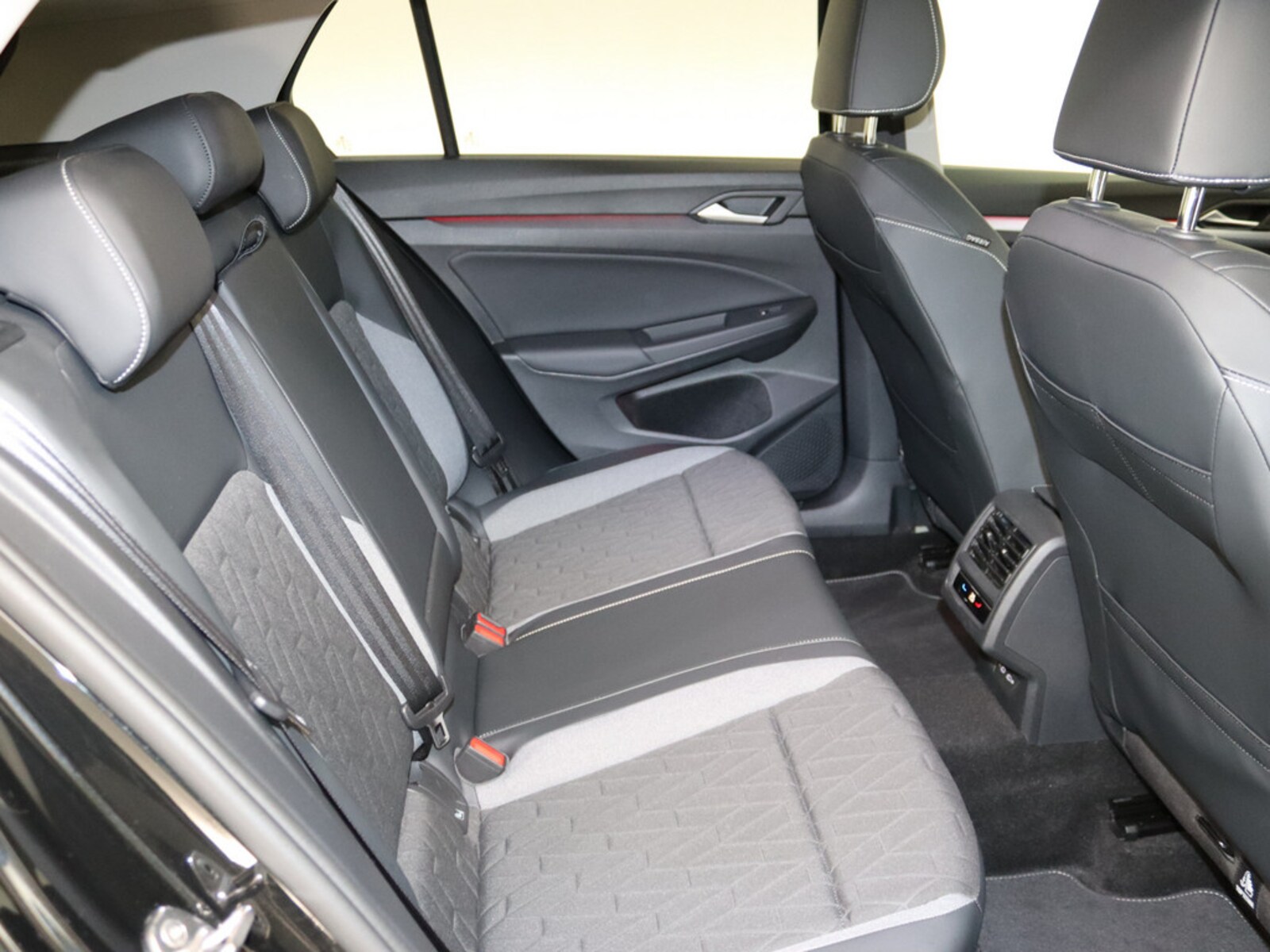 Volkswagen Golf – Bild 9