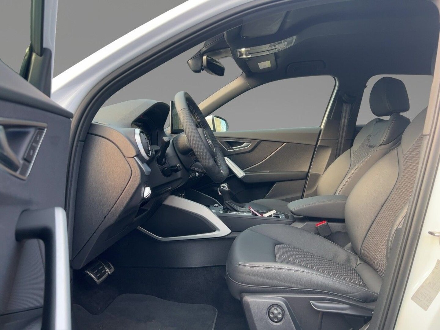 Bild über Audi Q2 S line 35 TFSI S tronic - für weitere Informationen kontaktieren Sie den Audi Partner