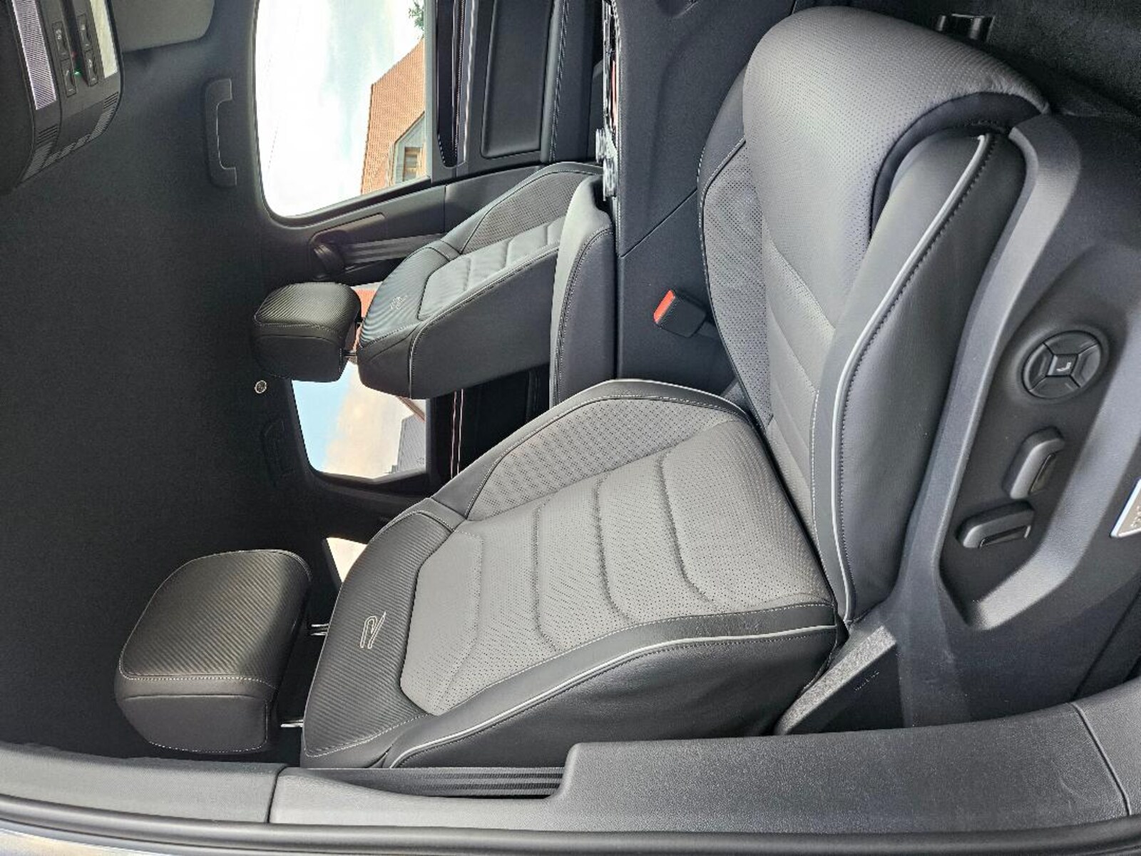 Volkswagen Touareg – Bild 8