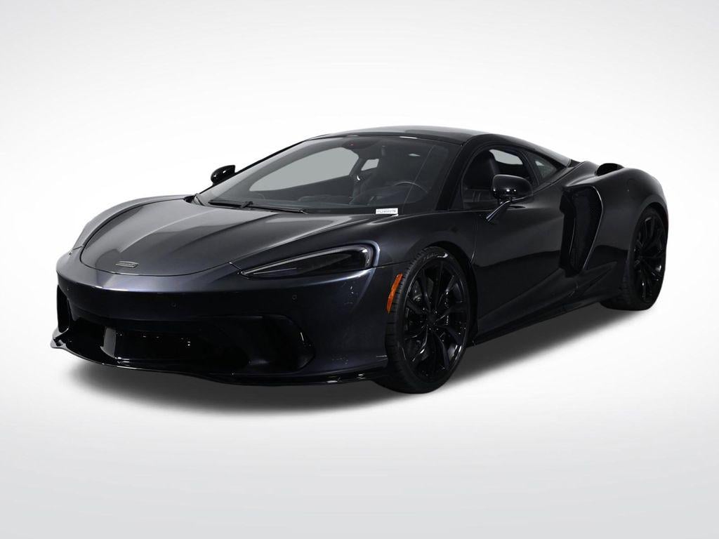 2025 McLaren GTS -'s photo
