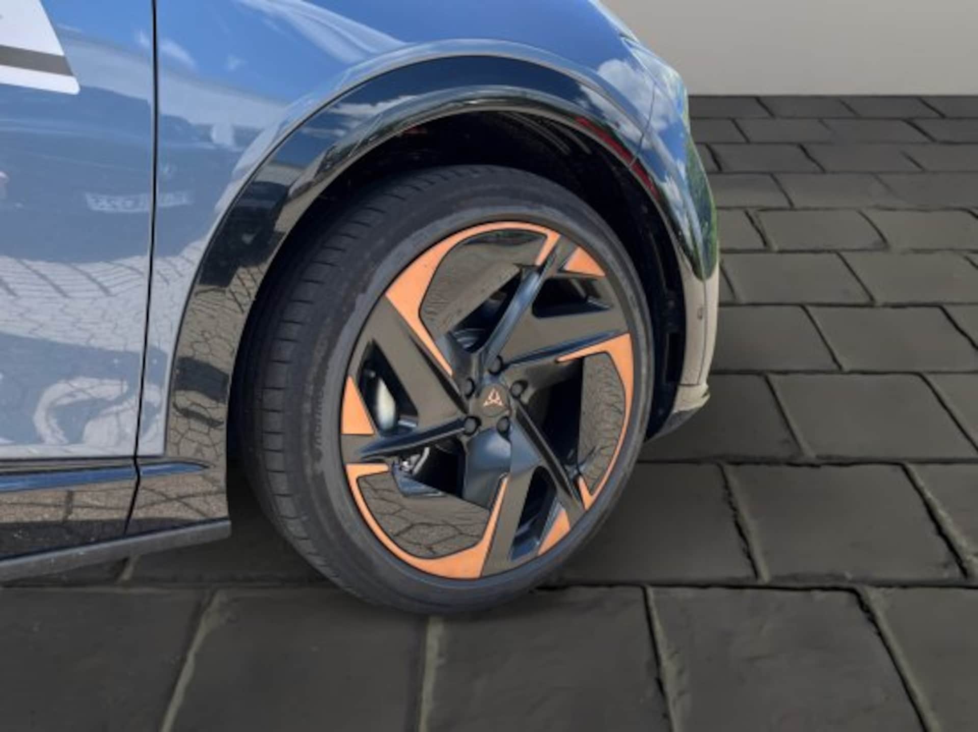 CUPRA Tavascan VZ