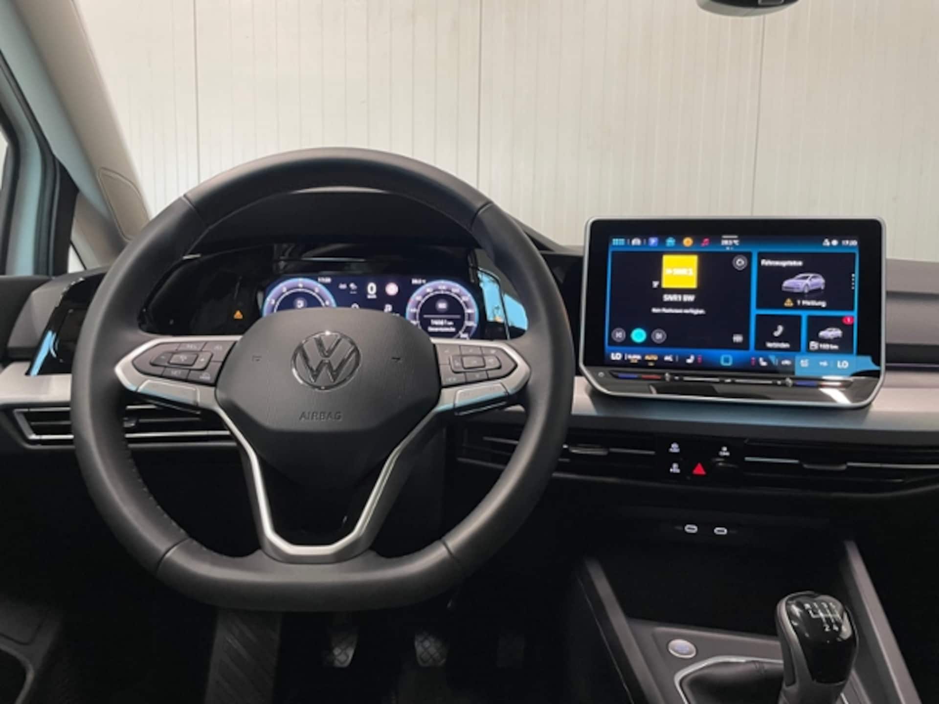 Volkswagen Golf Life