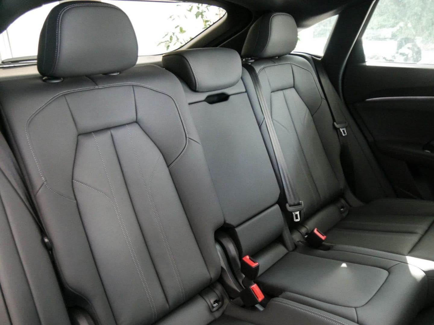 Bild über Audi Q5 Sportback TDI quattro 150 kW S tronic - für weitere Informationen kontaktieren Sie den Audi Partner