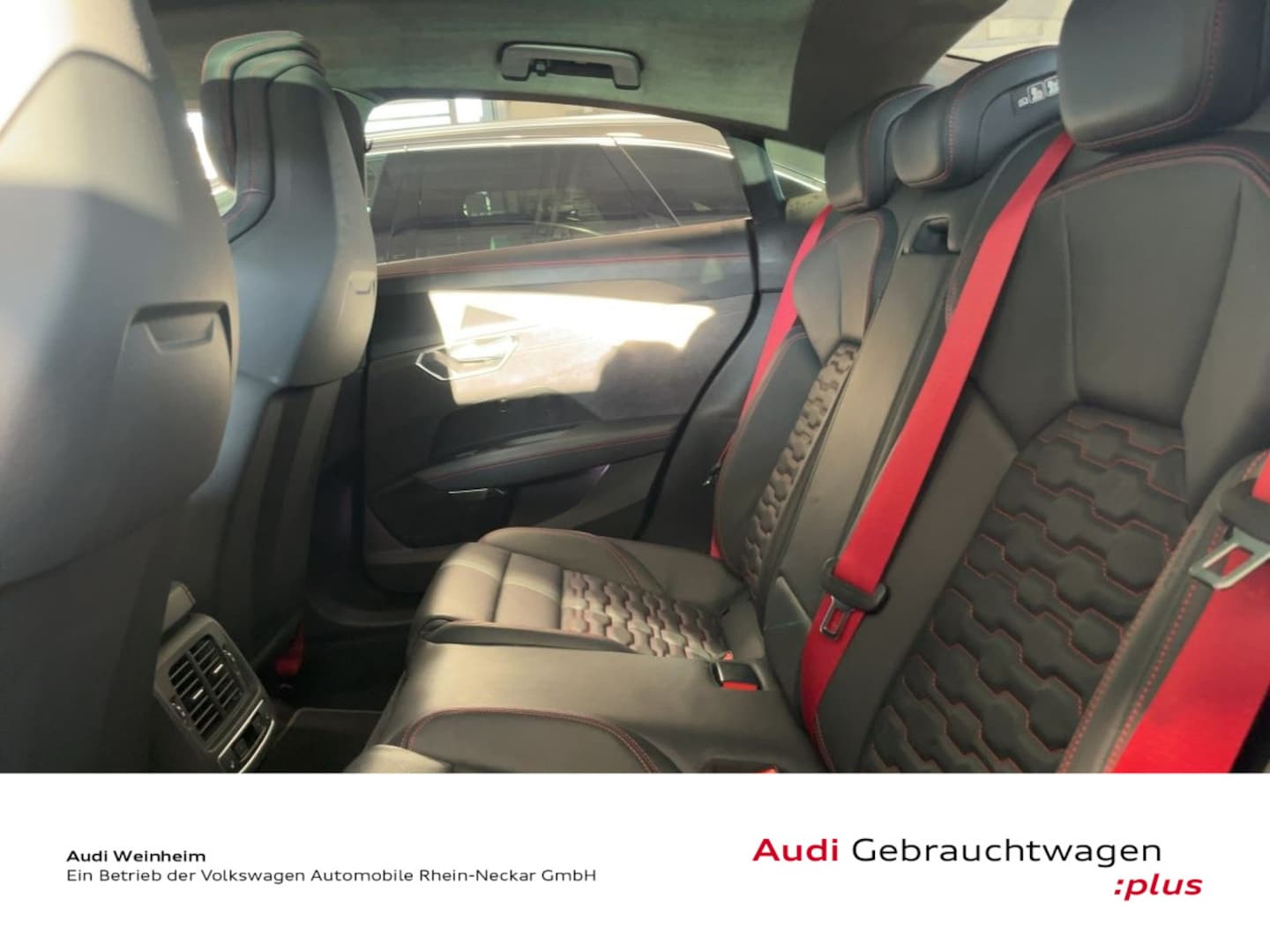 Bild über Audi RS e-tron GT e-tron quattro - für weitere Informationen kontaktieren Sie den Audi Partner