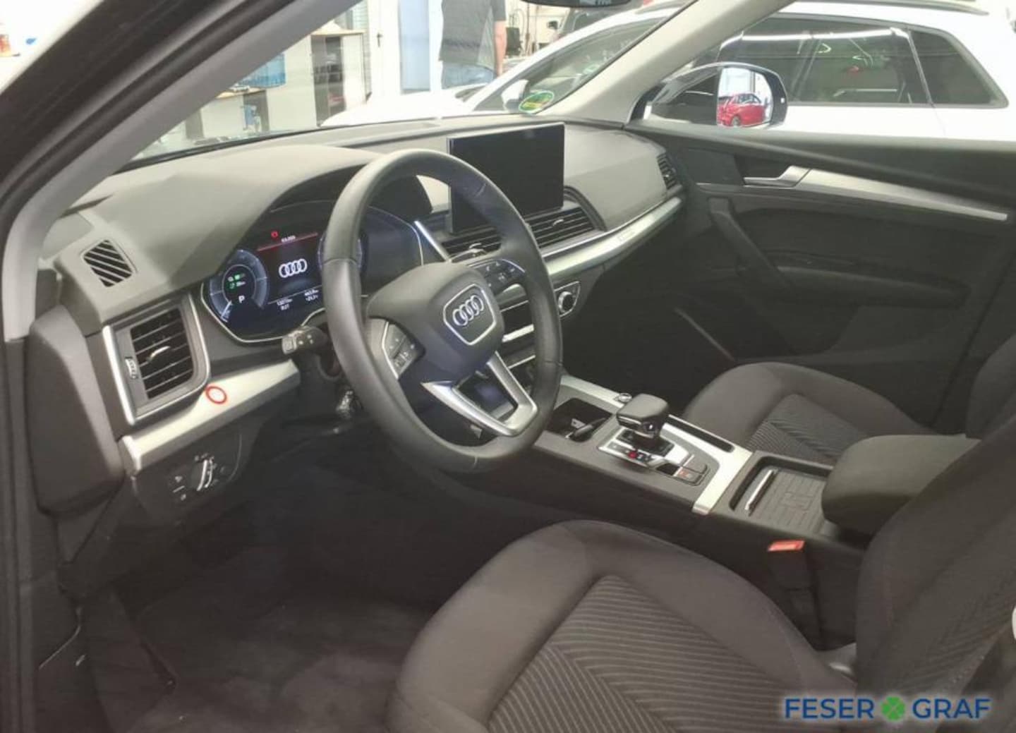 Bild über Audi Q5 Sportback TFSI e advanced 50 TFSI e quattro S tronic - für weitere Informationen kontaktieren Sie den Audi Partner
