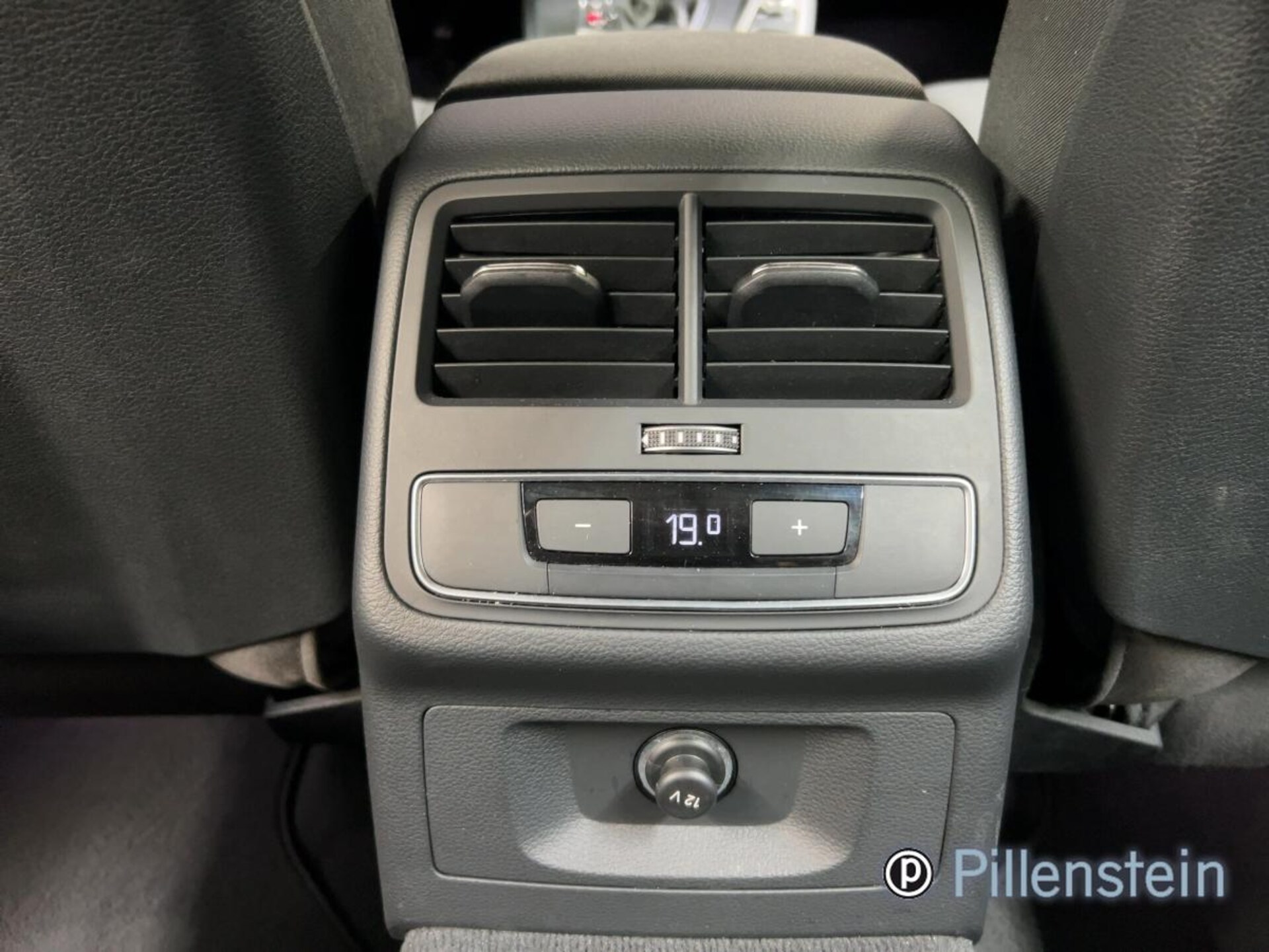 Audi A4 Avant S line
