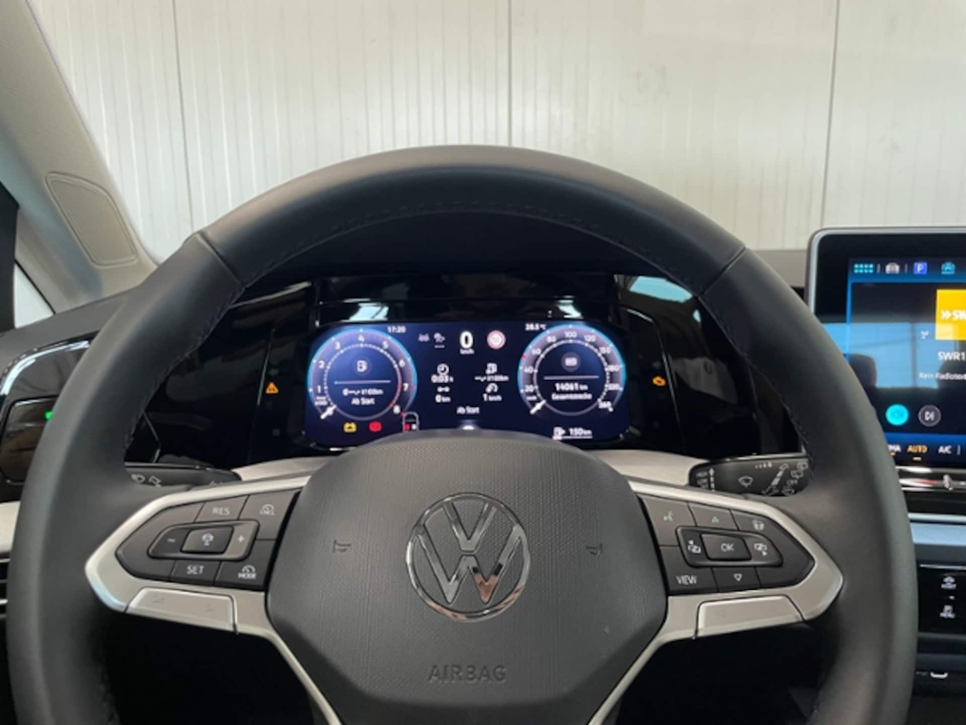 Volkswagen Golf Life