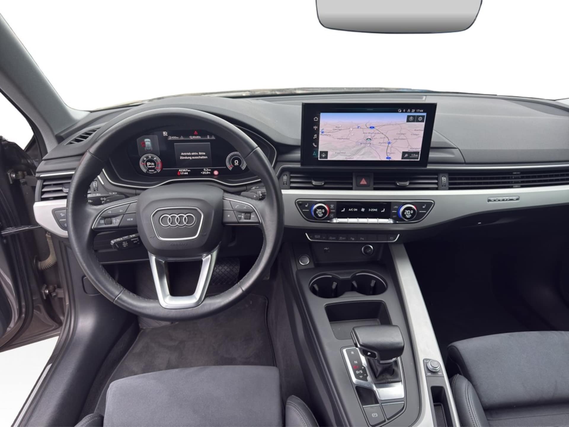 Audi A4 Avant S line