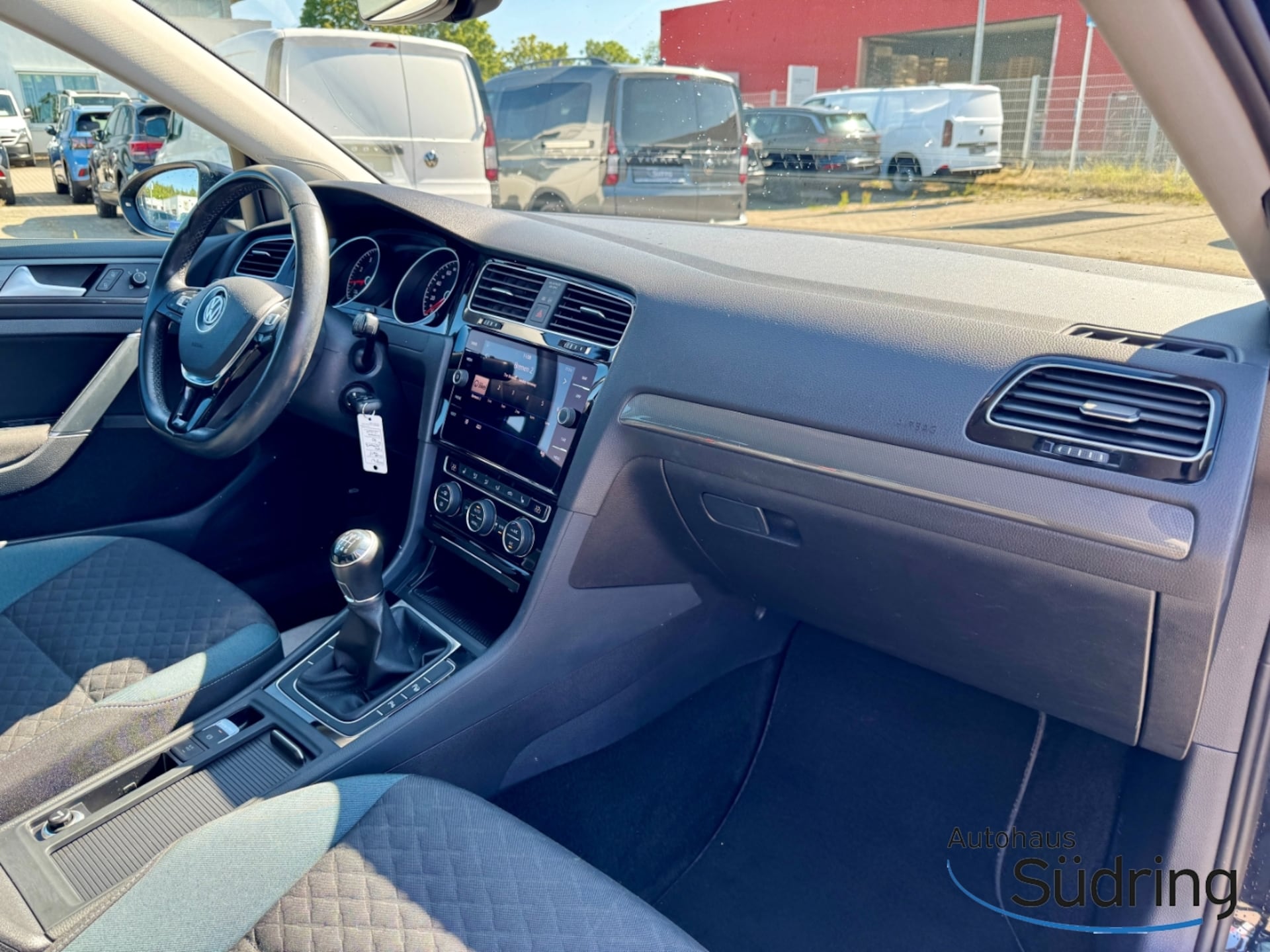 Volkswagen Golf IQ.DRIVE