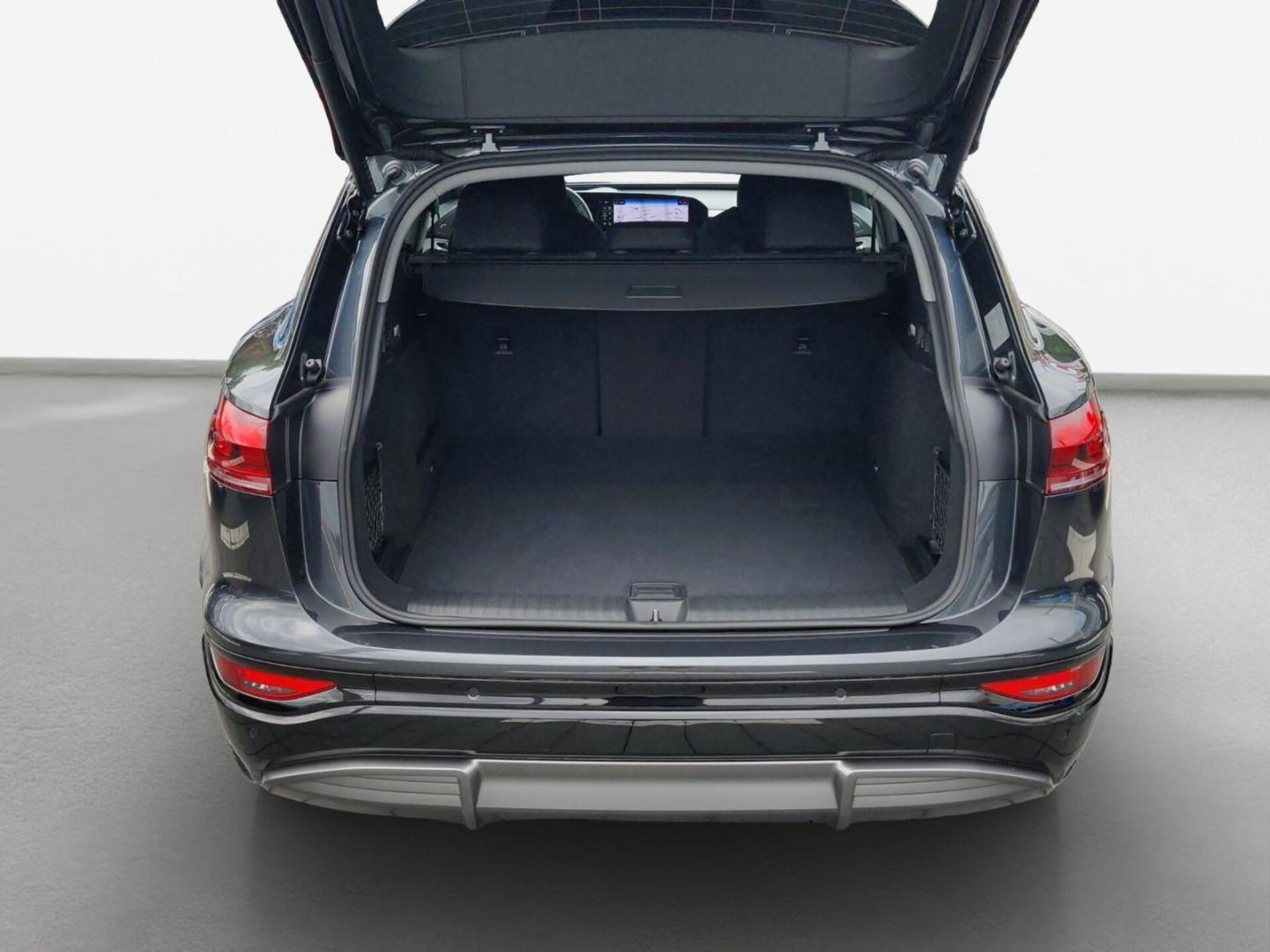 Audi Q6 SUV e-tron