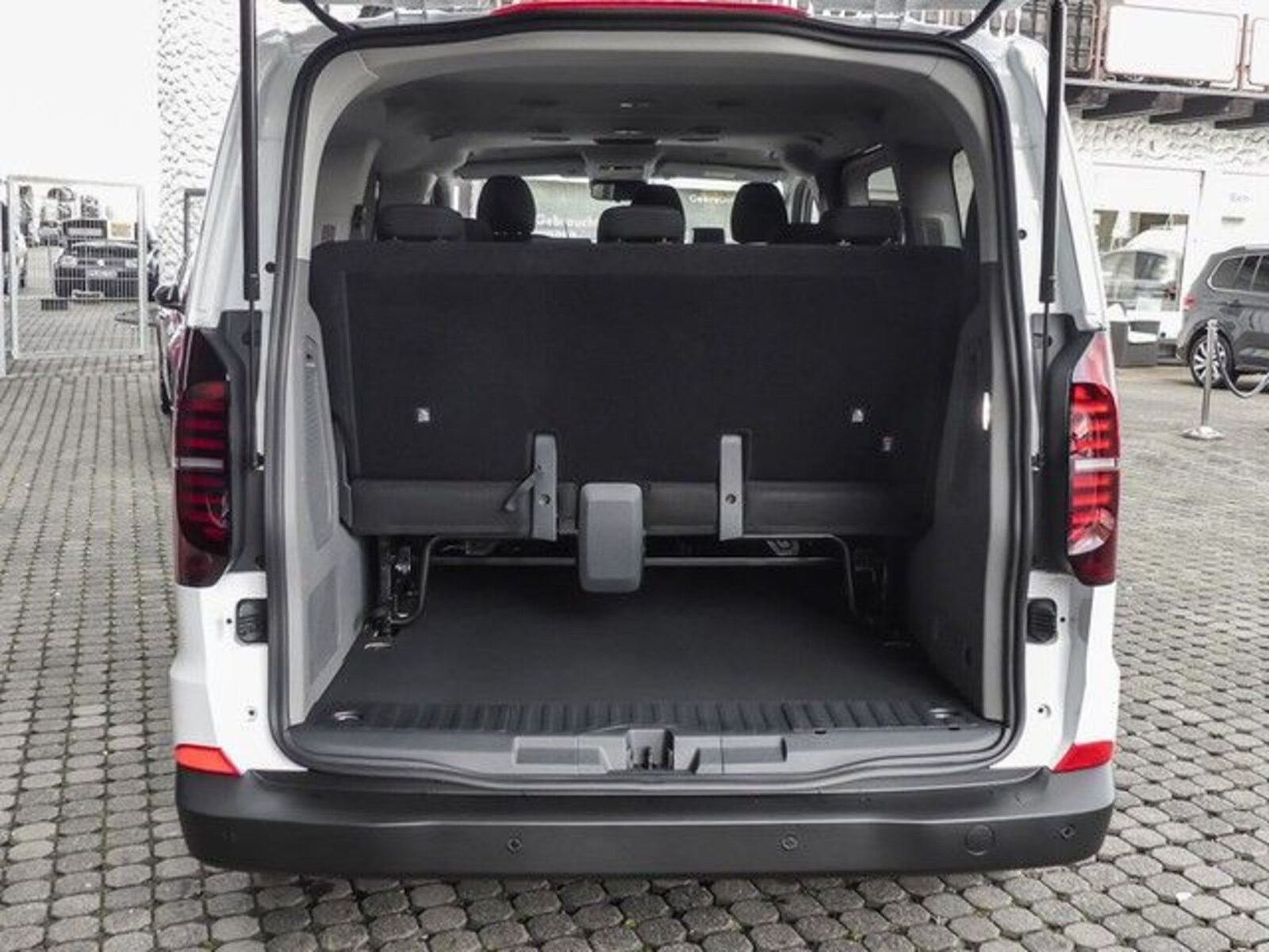 Volkswagen Caravelle – Bild 24