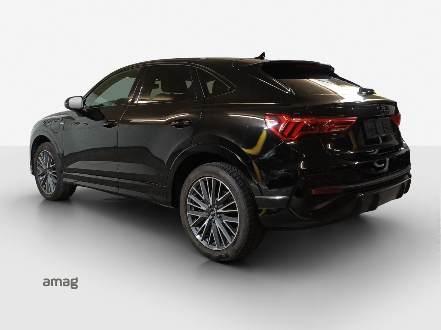 Image about Audi Q3 Sportback TFSI e S line 45 TFSI e 180 kW (245 PS) S tronic
